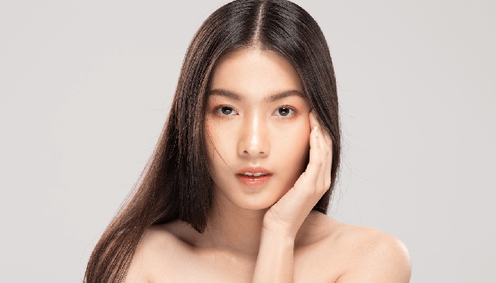 Can Asian Rhinoplasty Improve a Low Nasal Bridge?