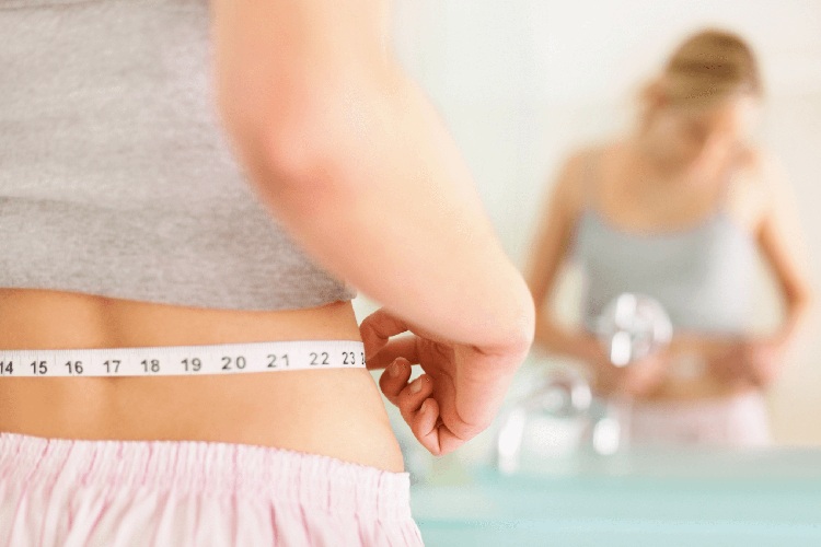 What is the Difference Between a Tummy Tuck and Liposuction?