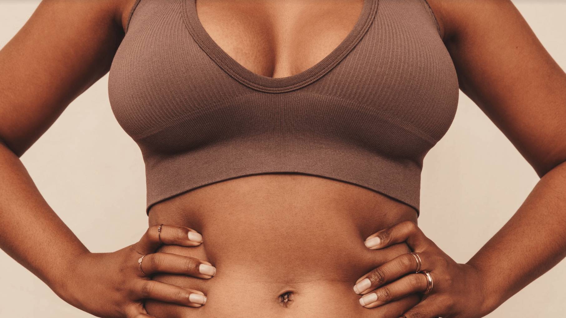 Choosing Between Breast Implants and Fat Grafting